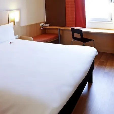 Dc International 酒店 3*